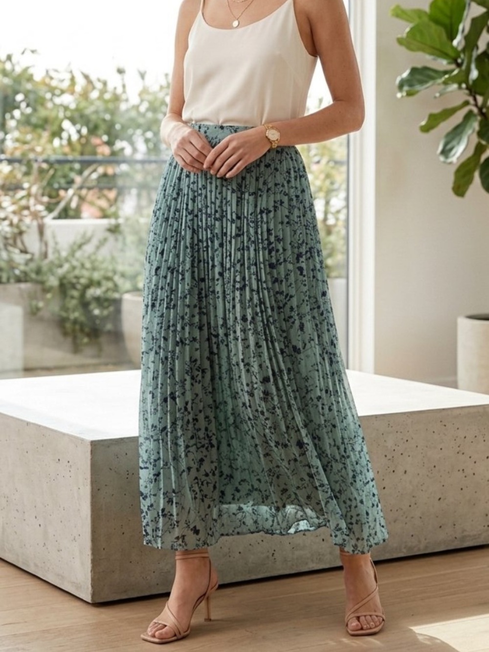 Uniqlo Chiffon Pleated Floral Maxi Skirt Sage Green/Blue & Navy Feminine